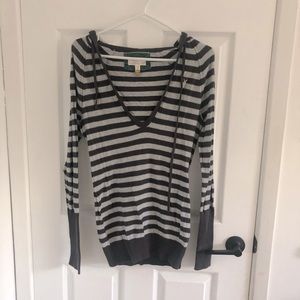 American Eagle Hooded Lightweight Sweater